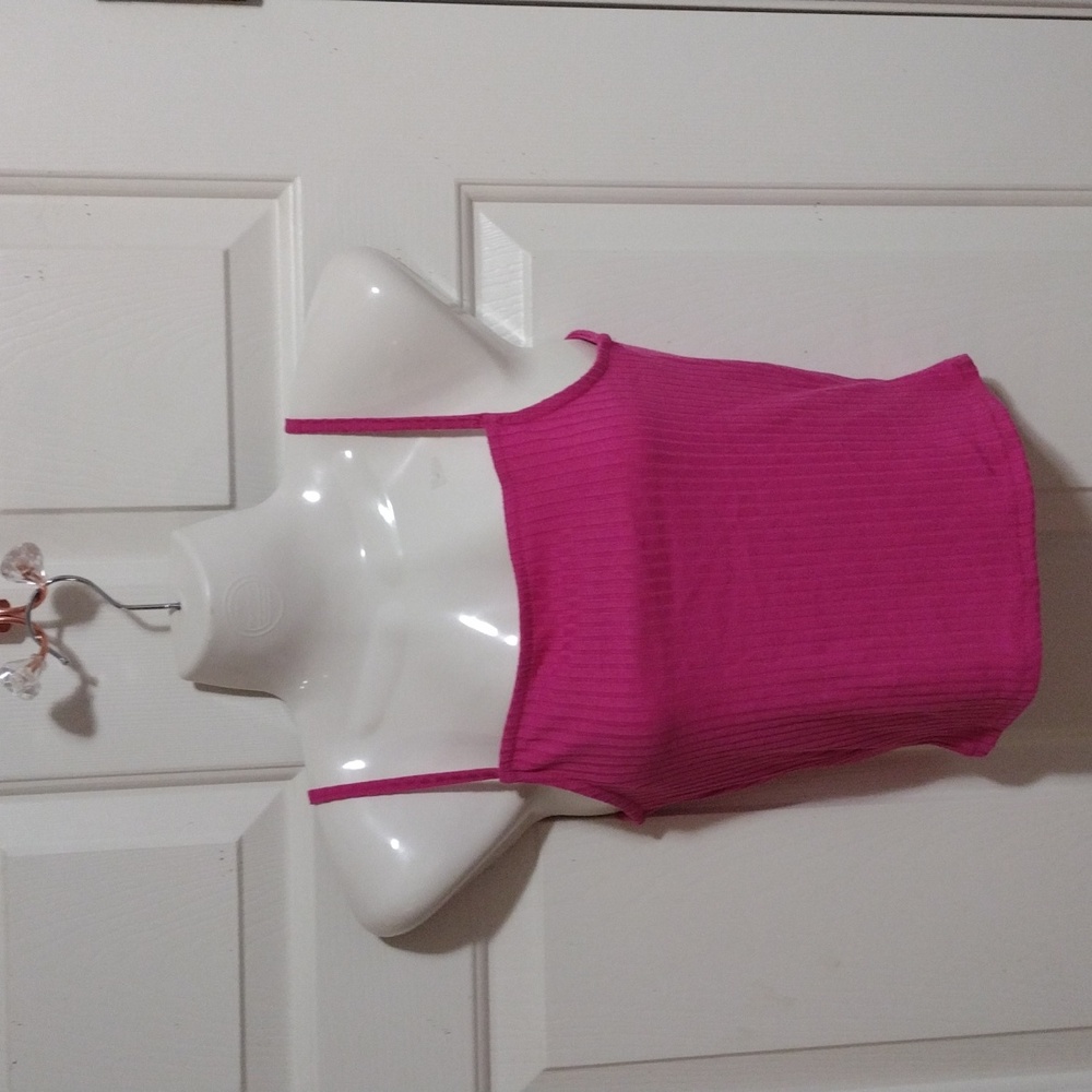 Pink Ribbed Cropped Top Small 🆕 - Picture 2 of 5